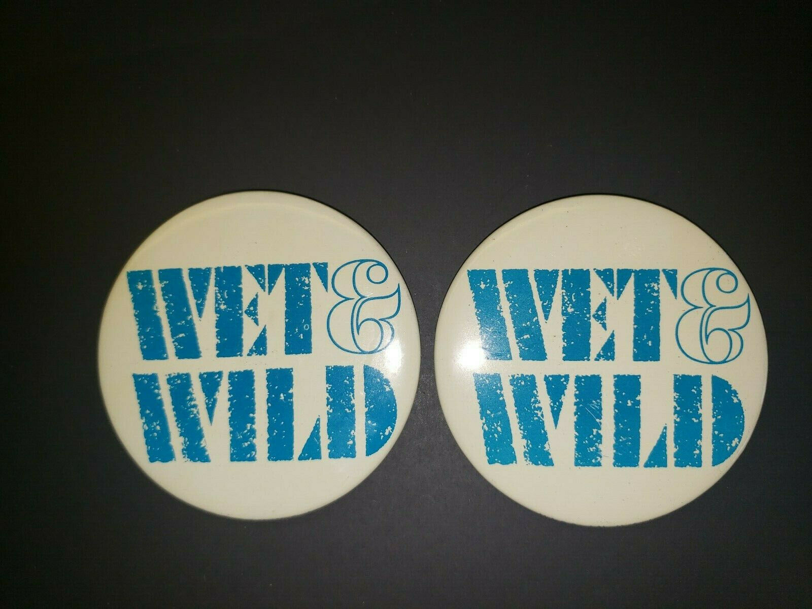 Vintage Wet & Wild 7up Soda Pinback Button Lot of 2 New Old Stock L1 - $10.99