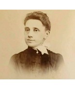 Cabinet Card Woman in Black with Scarf Richter Studio Philadelphia PA  - €15,36 EUR