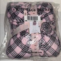 NWT Victoria&#39;s Secret Short Cozy Plush Robe Pretty Blossom Fave Plaid XS/S - $1,080.94 MXN