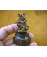 tb-frog-8) pair of Frog Toad Tagua NUT palm figurine Bali detailed carvi... - £38.39 GBP