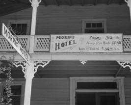 Boardinghouse in Alabama during the Great Depression 1936 Photo Print - $8.81+