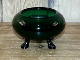 Viking Evergreen Green Glass Round Dish Bowl Candle Flower Light Tri Footed Epic - £22.05 GBP