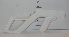 Nintendo Wii Blaster Zapper Rifle Game Gun WHITE - $14.80