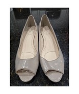Calvin Klein Peep Toe Wedge Pumps Women&#39;s 7.5M Beige Patent Leather Comf... - $48.48 CAD