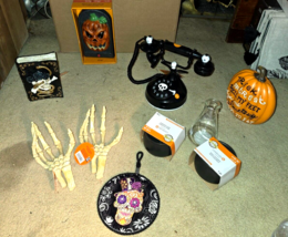 Lot of 10 New Halloween Haunted Phone Caulderons Skelelton Hands Doorbel... - $950.15 MXN