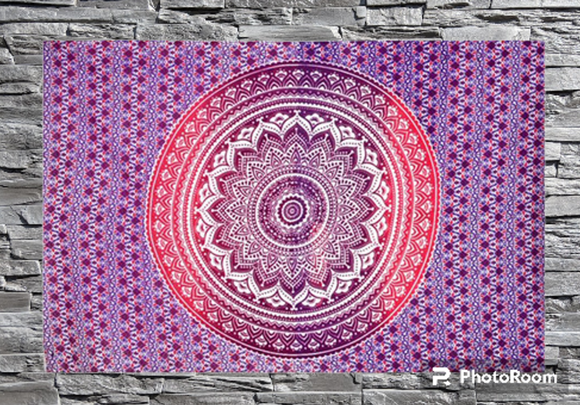 SALE! NWT Small Purple Mandala Tapestry - £9.43 GBP