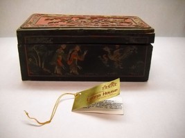 ANTIQUE Lacquered CHINESE Wooden BOX Carved TOP 19TH CENTURY Carved TOP - £216.69 GBP