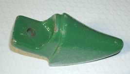 New Idea 1-Row Corn Picker E2X 323 Replacement Cast Toe For Floating Sho... - $29.99