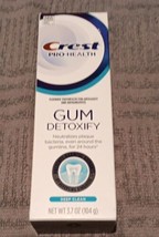 Crest Pro-Health Gum Detoxify Toothpaste 3.7oz Deep Clean (MO17) - £10.11 GBP