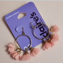 Claire&#39;s Drop Gold Tone Hoop Dangle Earrings Peach Flower Tassels French Hook - £3.18 GBP