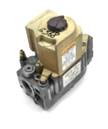 Honeywell VR8205M1098 Furnace Gas Valve Lennox 13H0601  in / out 1/2&quot; us... - €64,61 EUR