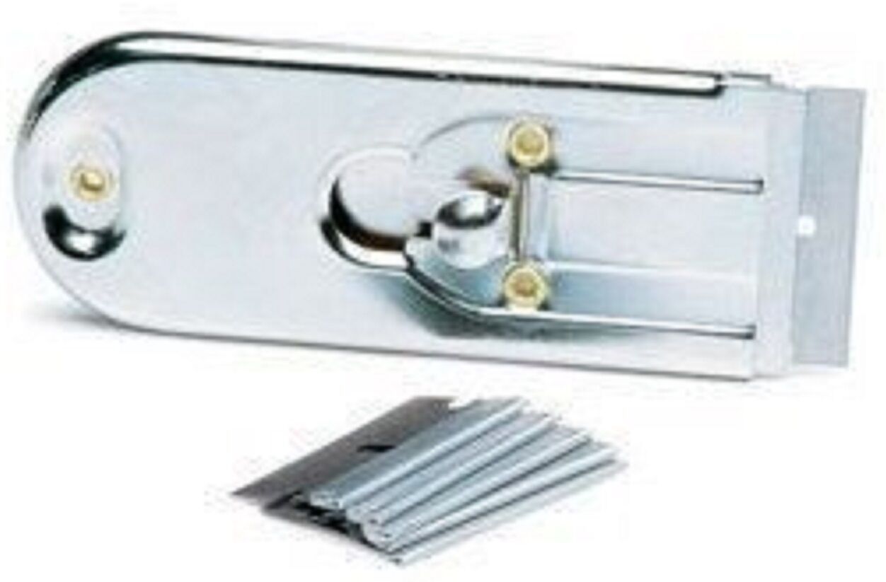 RETRACTABLE SAFETY RAZOR SCRAPER with 5 REFILL Blades Scrapers - $3.46