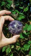 64mm Chevron amethyst sphere - $1,395.39 MXN