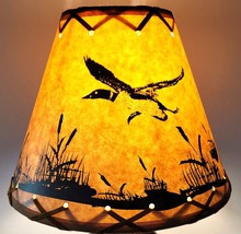 Flying Loon Goose Duck Bird Table Light Cabin Lamp Shade Bulb Clip-On Laced Trim - £26.56 GBP