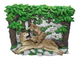 International Collectors Society Gray Wolves A Mothers Love Diorama NWT Wolf - £25.62 GBP