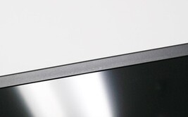 Roku 32" 32R3B5/32R3BX Class Select Series Full HD Smart RokuTV image 3