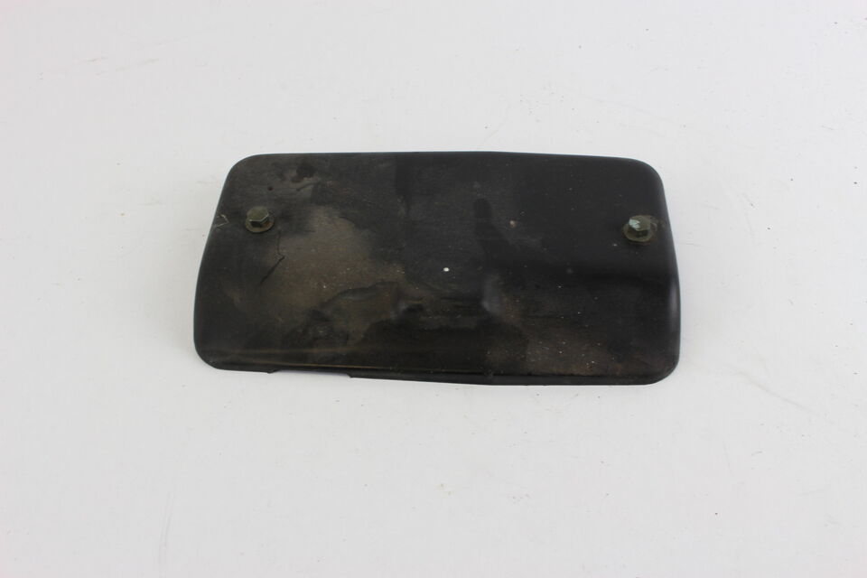 2006 Suzuki Boulevard C50 Starter Motor Cover c8013 - $14.84