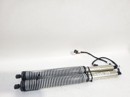 Pair Trunk Lifts PN gx63-70354-ac OEM 2016 Jaguar XF - €108,94 EUR