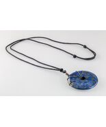Splendido Pesante Lapislazzuli Scolpito Disco Ciondolo con Argento Filo ... - $6,750.46 MXN