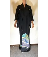 Black Tomesode Kimono, Forest Scenery Pattern, Artist&#39;s Work, Five Crest... - $2,551.35 MXN