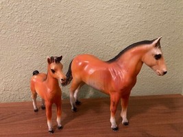 Vintage Lot Horses (Adult and Foal) CREATIVE PLAYTHINGS Rubber Farm Animals - £11.03 GBP