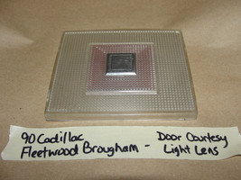 90 Cadillac Fleetwood Brougham RWD Door Panel Courtesy Light Lens Emblem Cover - £27.37 GBP