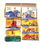 Lot of 7 Deluxe Plastic 40s &amp; 50s Toy Cars &amp; Cycles - Taxi, Fire Chief, ... - €17,05 EUR