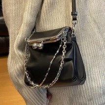 Vintage Clip  Crossbody Bag For Women Designer Chains  Bags Retro Kisslock Messe - £63.78 GBP