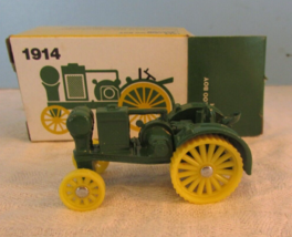1914 WATERLOO BOY TRACTOR John Deere Miniature Toy Tractors Die Cast 1:64 - $14.40