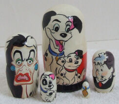 Handpainted 5pcs. Russian Nesting Doll of THE 101 DALMATIANS - $27.17