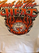 Tach up the heat on a white extra large white tee - €21,71 EUR