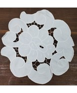 Vintage Applique Doily White 11.5 Inch Round - €10,29 EUR