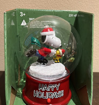 Gemmy Peanuts Snoopy Christmas Gift Musical Snow Globe New - £36.05 GBP