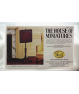 The House of Miniatures Queen Anne Fire Screen #40021 - Circa 1725-1760 - $9.90