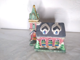 Cobblestone Corners 2004 Christmas Village Church - Adorable! Fast Shipp... - $15.78