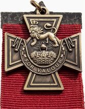 Medaglia Victoria Cross - British Gallantry Award (pezzo di riproduzione) - $18.69 CAD