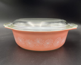 Vtg 1950&#39;s Pyrex Pink Daisy Casserole Baking DISH W/ Lid 043 1-1/2 Qt Mrs Maisel - $120.94