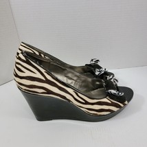 Bandalino Wedge Heels Women&#39;s Size 10 Black &amp; Cream Zebra Print Peep Toe - $16.49