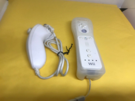 Nintendo Wii Remote Controller and Nunchuck - White tested and working - $16.82