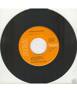 Charlie Walker 45 rpm &quot;Gonna Drink Milwaukee Dry&quot; - $56.24 MXN