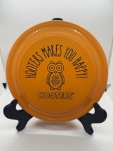 Hooters Flying Disc Frisbee 9” Orange Vinyl Owl - $160.66 MXN