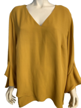NWT Vince Camuto Gold V Neck 3/4 Sleeve Top Size 3X - £22.84 GBP