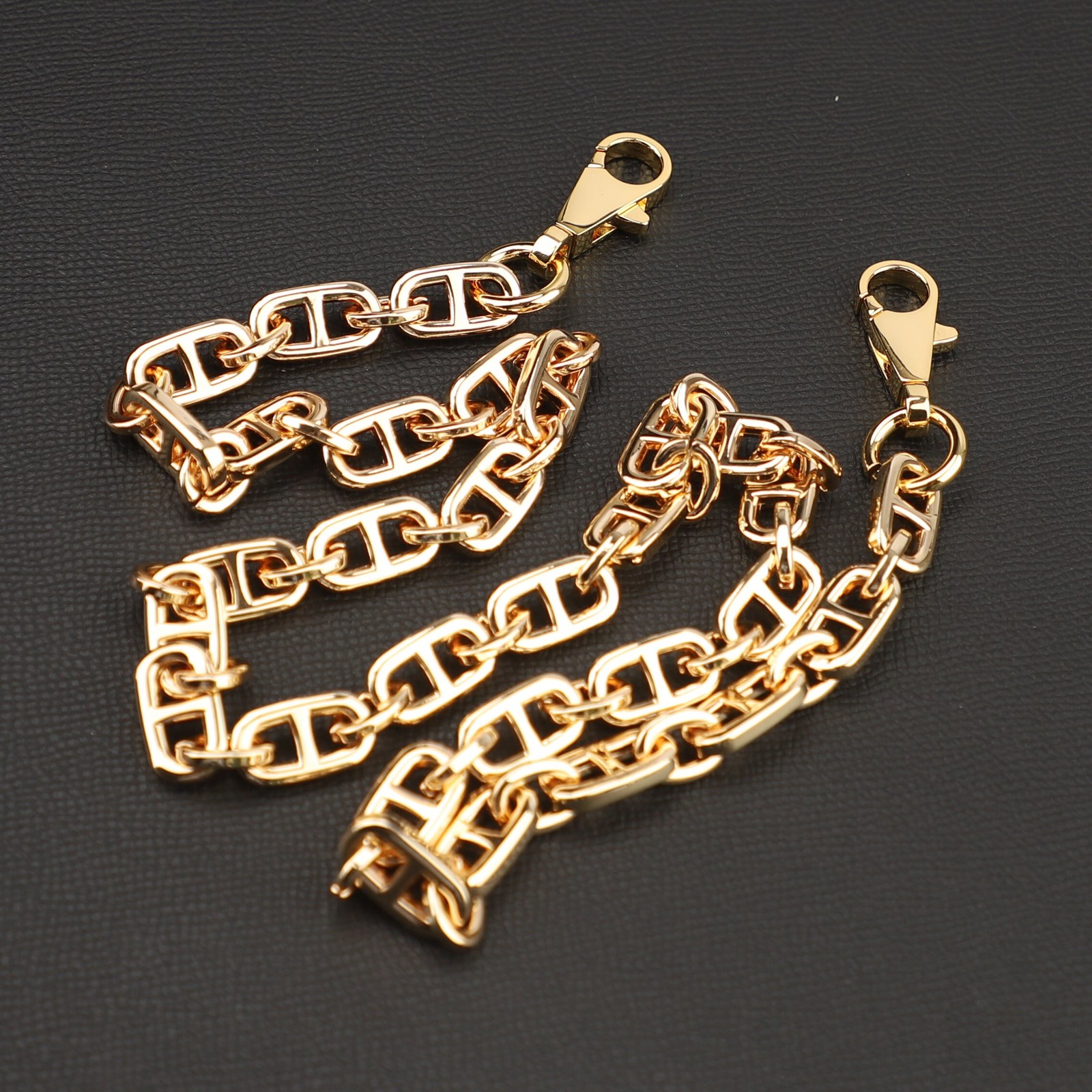 Silver Or Gold Chaine d'Ancre Crescendo bag strap with Kelly clasp