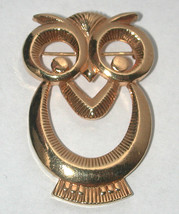 Vintage gold-tone Cute Owl/bird Pin/Brooch modernist design - £8.01 GBP