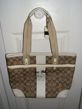 Coach Hobo Ladies Brown/Beige No. K0768-11350 Purse w/Keychain - £29.17 GBP