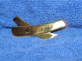 Napier Brooch/ Pin 2.5&quot; gold tone crossed ribbon costume jewelry vintage - $83.69 MXN
