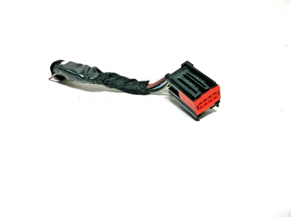 13-16  ESCAPE/C-MAX /RADIO/SOUND CONTROL PANEL/W/O SONY/W/O NAV/PLUG/PIG... - $10.08