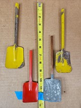 4 Lithograph Tin Sand Shovel red yellow Beach Toy Metal Vintage F - £36.50 GBP