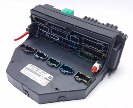 Mercedes 08-15 W204 C300 C350 Front SAM Module Fuse Box A 204 900 96 01 - $249.09