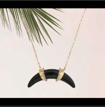 Stella &amp; Dot Arc Pendant Necklace Black - $36.00